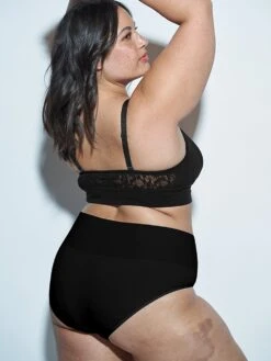 High-Rise Smoothing Brief 27 High-Rise Smoothing Brief -Sexy Underwear Shop 1121495354A2 OM B