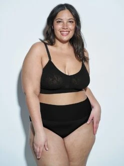 High-Rise Smoothing Brief 26 High-Rise Smoothing Brief -Sexy Underwear Shop 1121495354A2 OM F