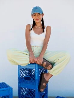 Birkenstock Arizona Platform Vegan Sandals 9 Birkenstock Arizona Platform Vegan Sandals -Sexy Underwear Shop 1124331513F2 OF DET