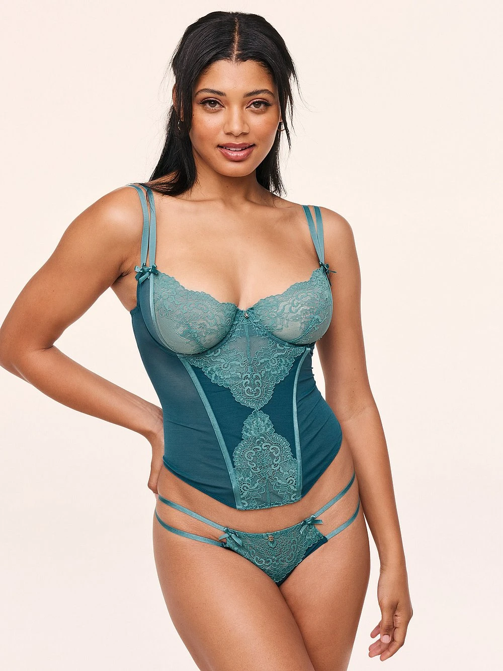 Liv Bustier 3 Liv Bustier