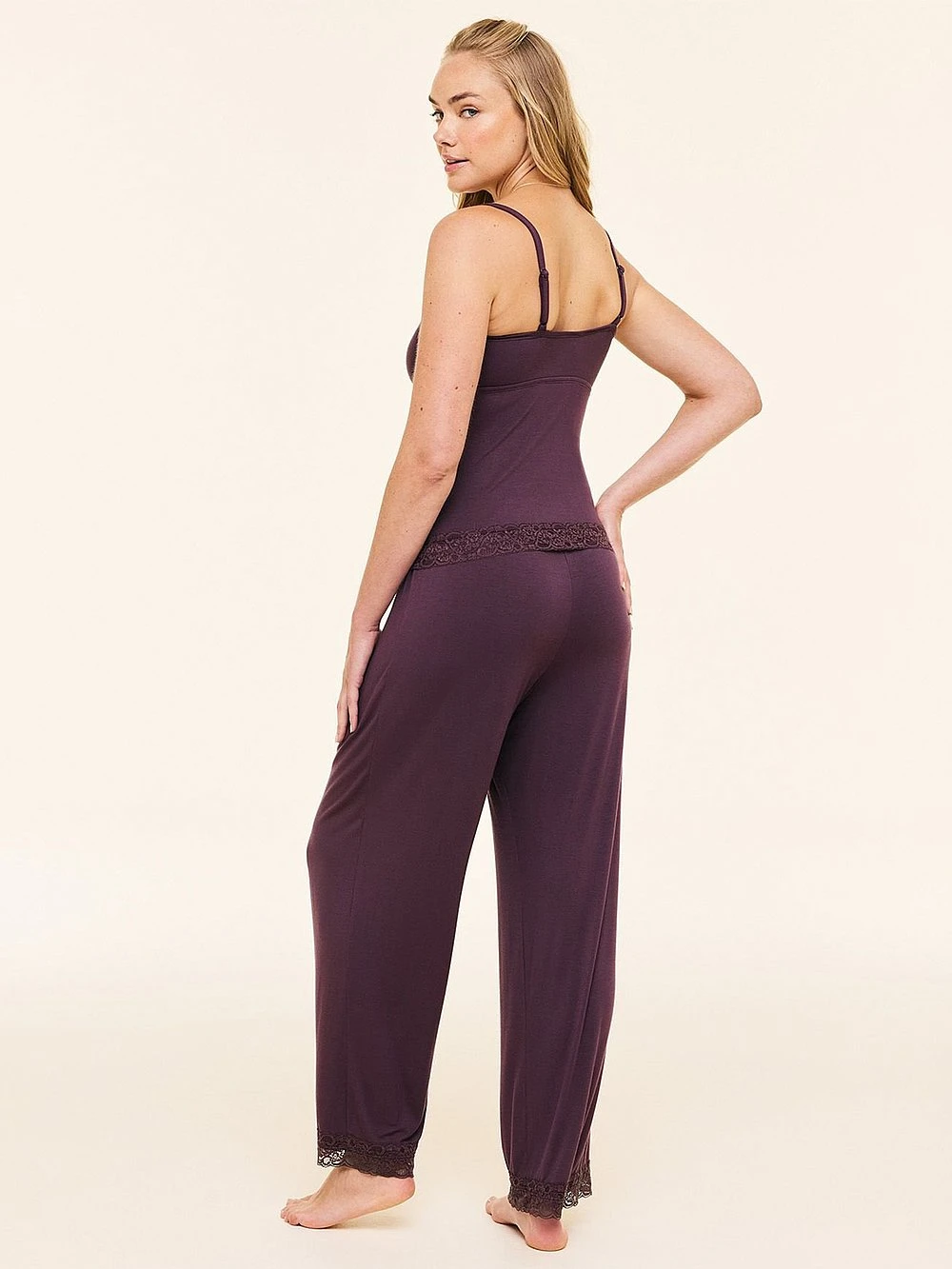 Suzanna Sleep Set 8 Suzanna Sleep Set - Image 6