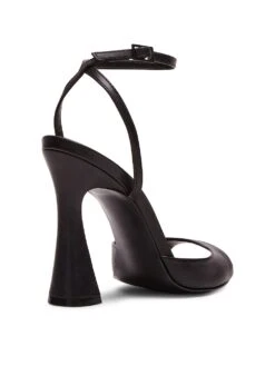 Steve Madden Beki Strappy Block Heel -Sexy Underwear Shop 1126466152A0 OF DET