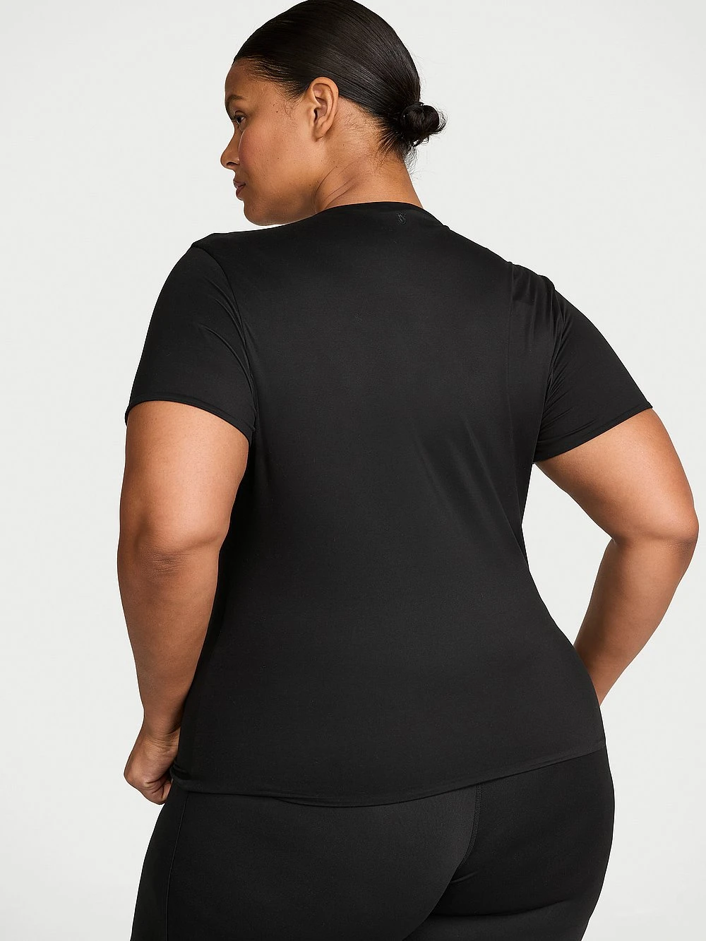 Victoria's Secret Bodywear By Victoria With FeatherSoft™ Innovation Tee 9 Victoria's Secret Bodywear By Victoria With FeatherSoft™ Innovation Tee - Image 7