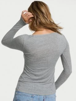 Victoria's Secret Luxe Cashmere Blend Long-Sleeve Top -Sexy Underwear Shop 112648337BOH OM B