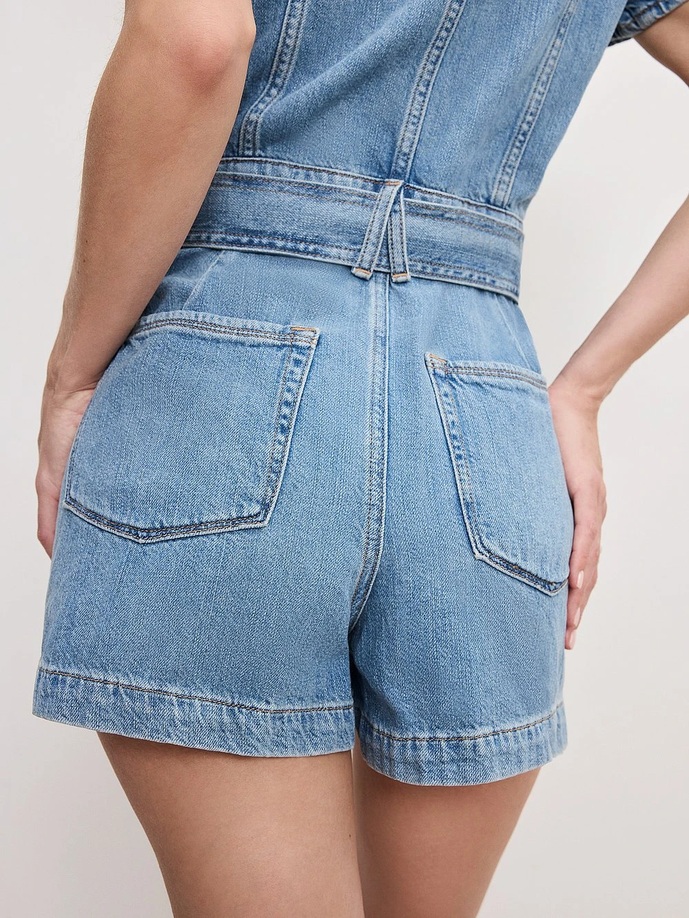 GOOD AMERICAN Fit For Success Lite Linen Denim Shorts 6 GOOD AMERICAN Fit For Success Lite Linen Denim Shorts - Image 4